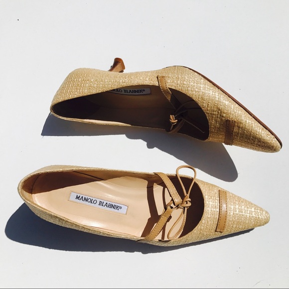 Manolo Blahnik Shoes - Manolo Blahnik Leather heels Shoes Nude Textured